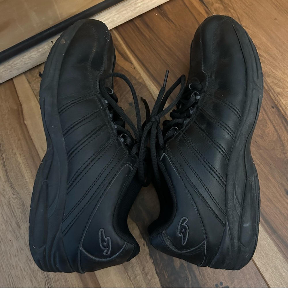 DR. SCHOLL’S  Women's Kimberly AntiSlip Black Sneaker